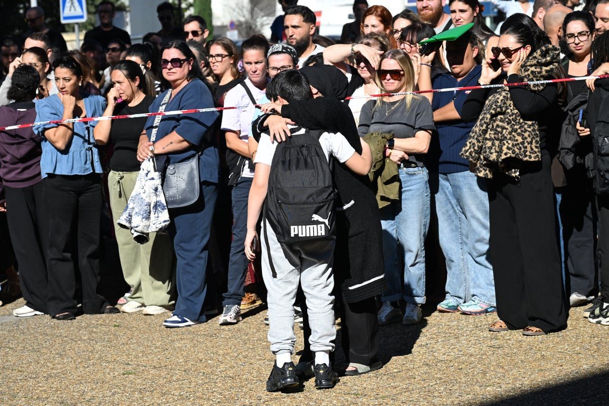 Gunfire at Aubagne school: two staff injured, teen suspect detained