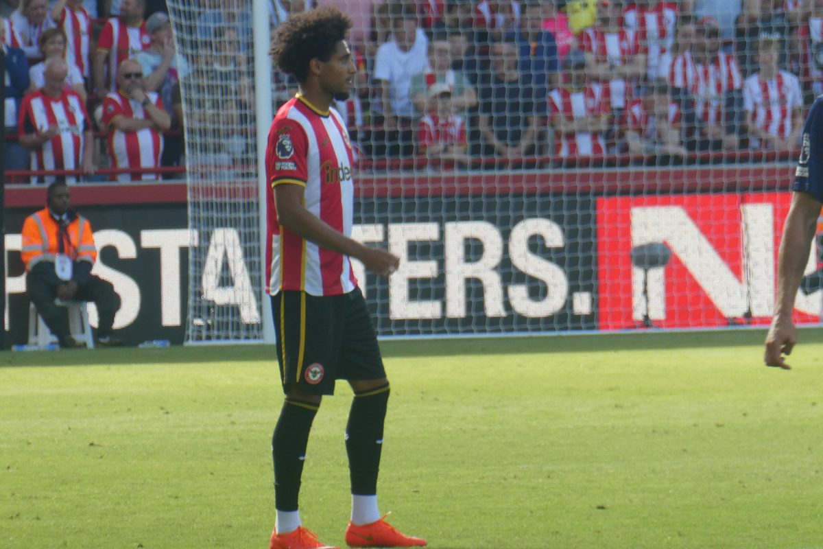 Brentford unbeaten after Villa draw as Schade exits injured