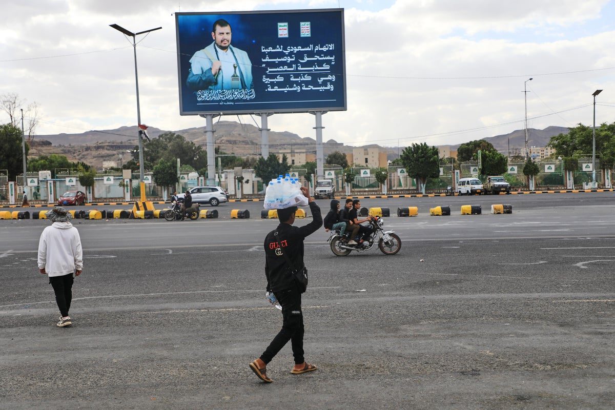 Houthi strikes hit Riyadh and Abha airports