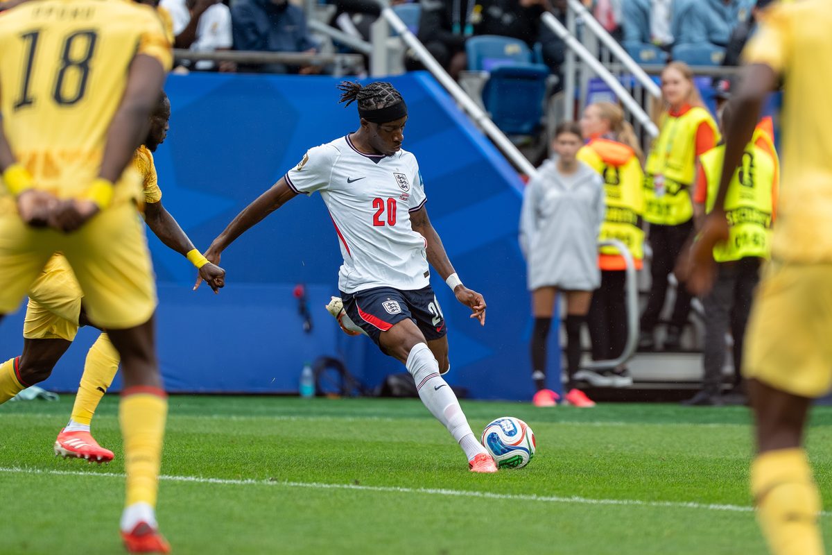 Madueke's late strike seals gritty Arsenal win at Forest