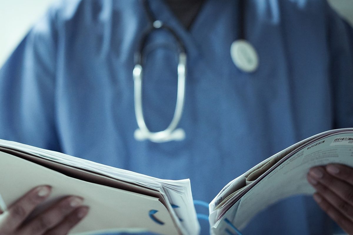 NHS England bans trans women from female wards