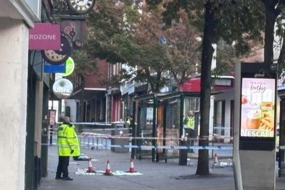 Police officer shot in Nottingham city centre