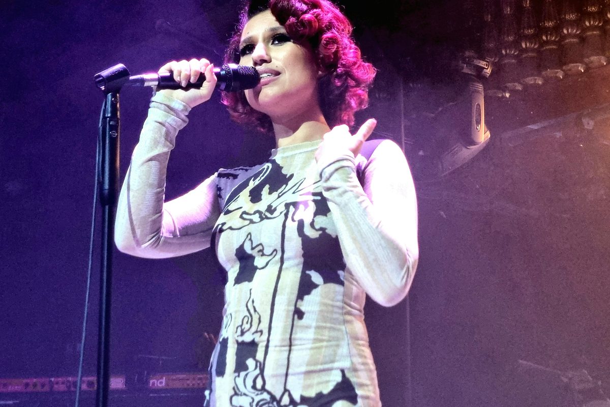 Raye's Royal Albert Hall show hit by 1.8M fake sign-ups