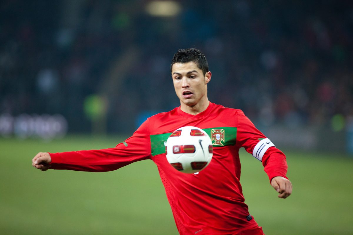 Ronaldo's wife posts then deletes fake Sir Alex Ferguson quote in Portugal row
