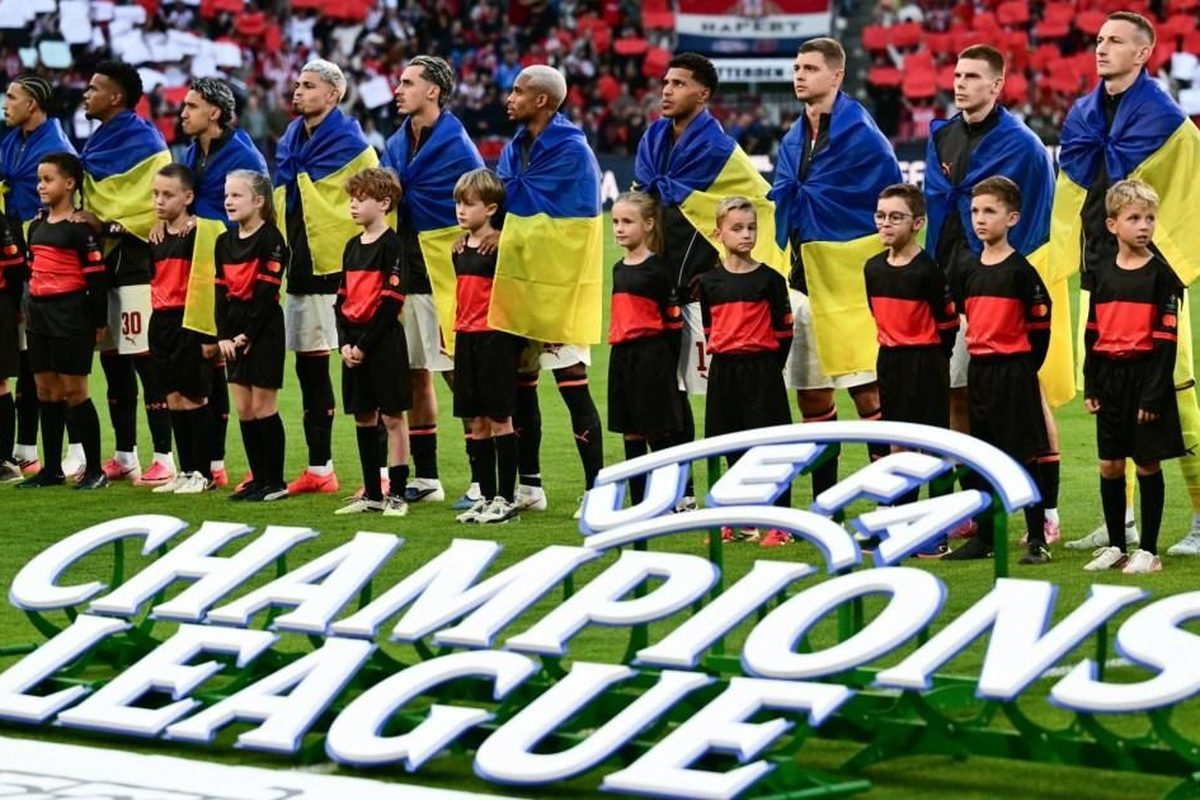 Shakhtar Donetsk Play Champions League at Stamford Bridge
