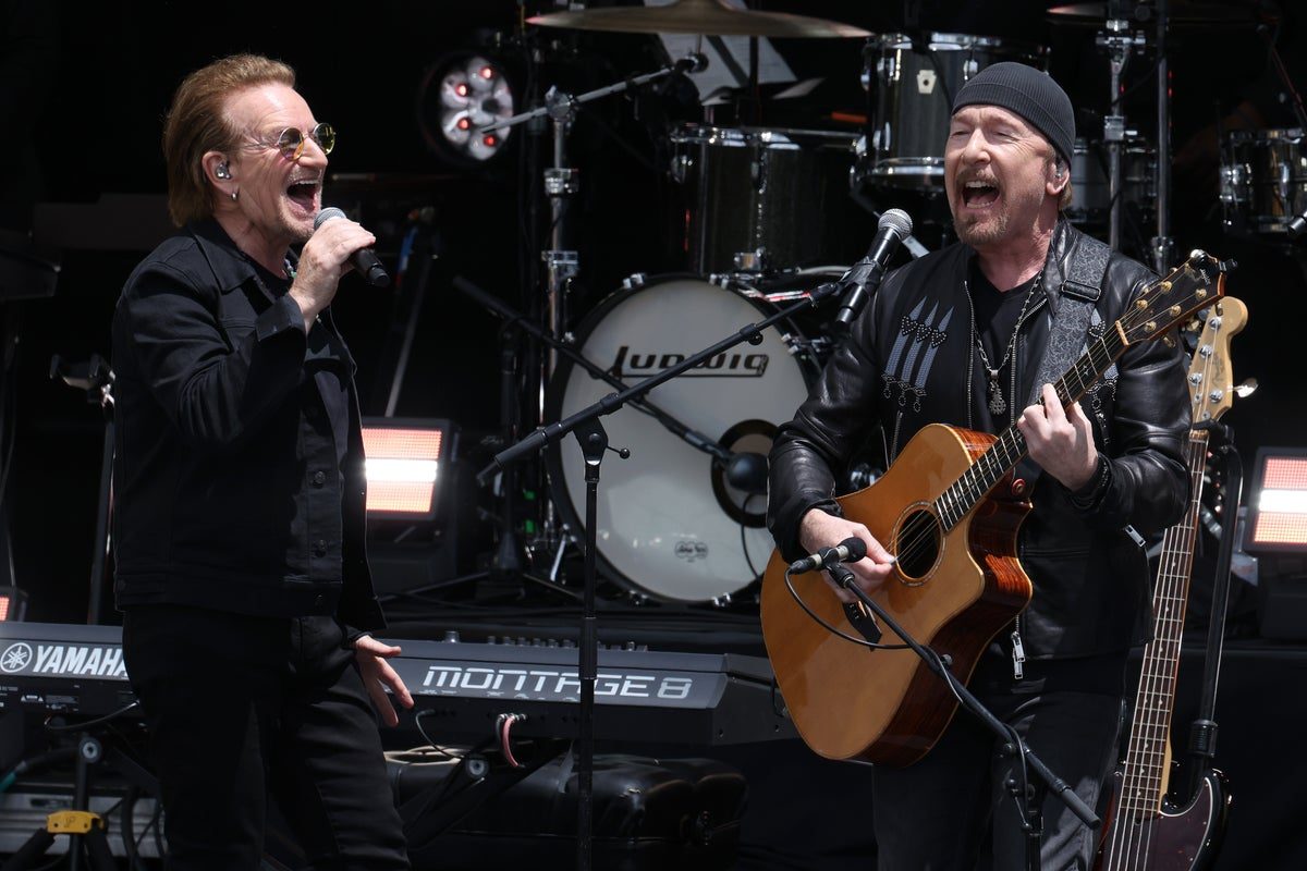 U2 to headline NFL Thanksgiving Eve halftime on Netflix