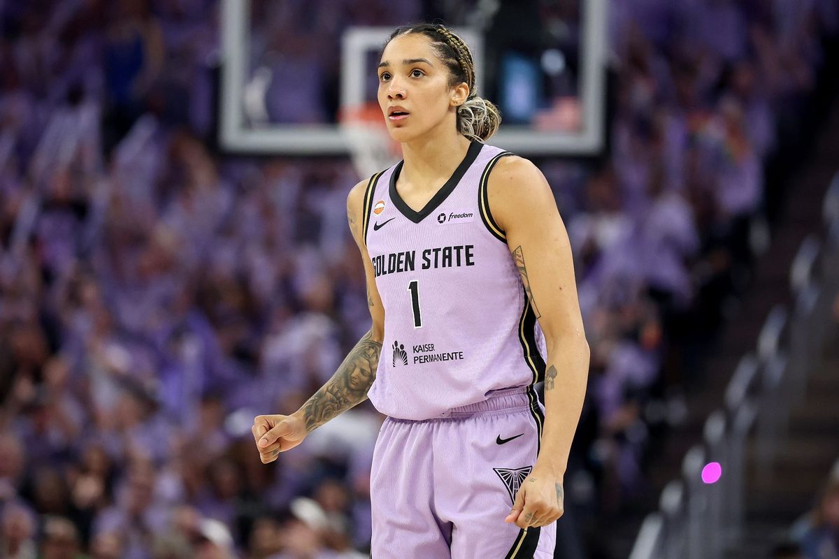 Valkyries Stay Perfect in Playoffs After Game 1 Win