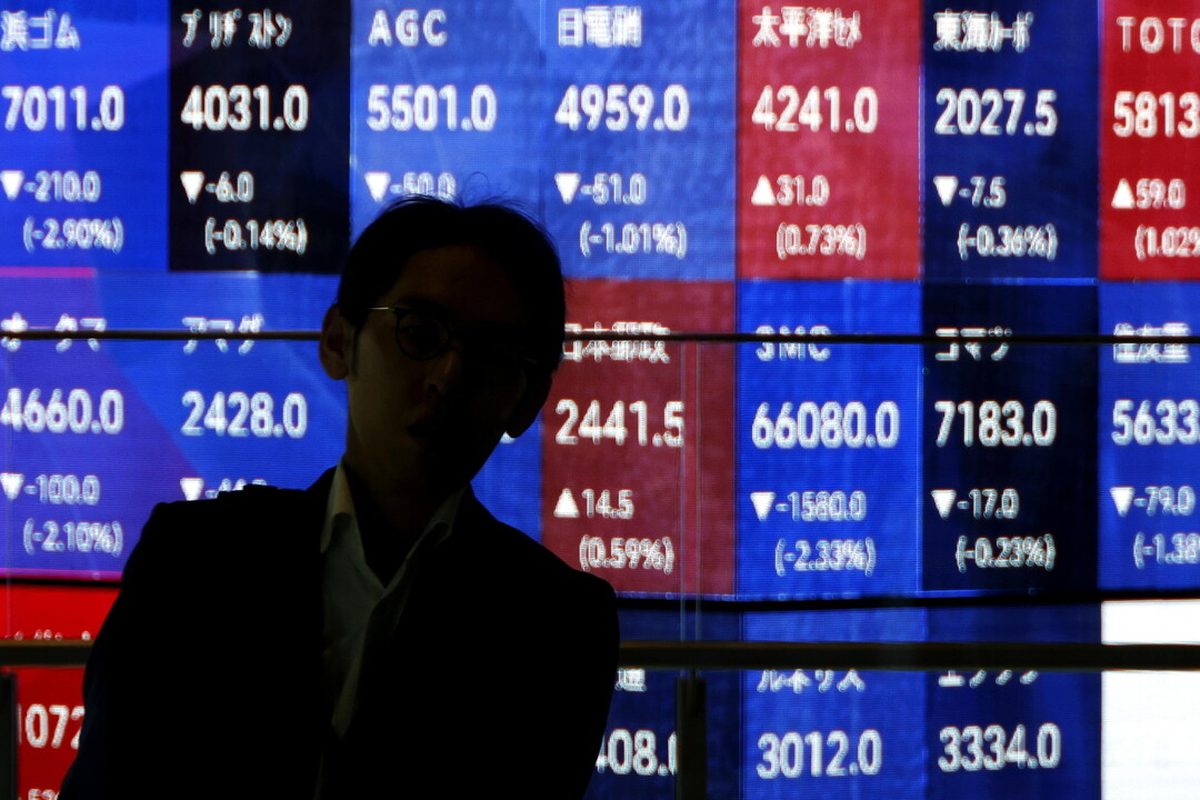 Borsa: Asia in rialzo con la crescita cinese, Europa attesa debole