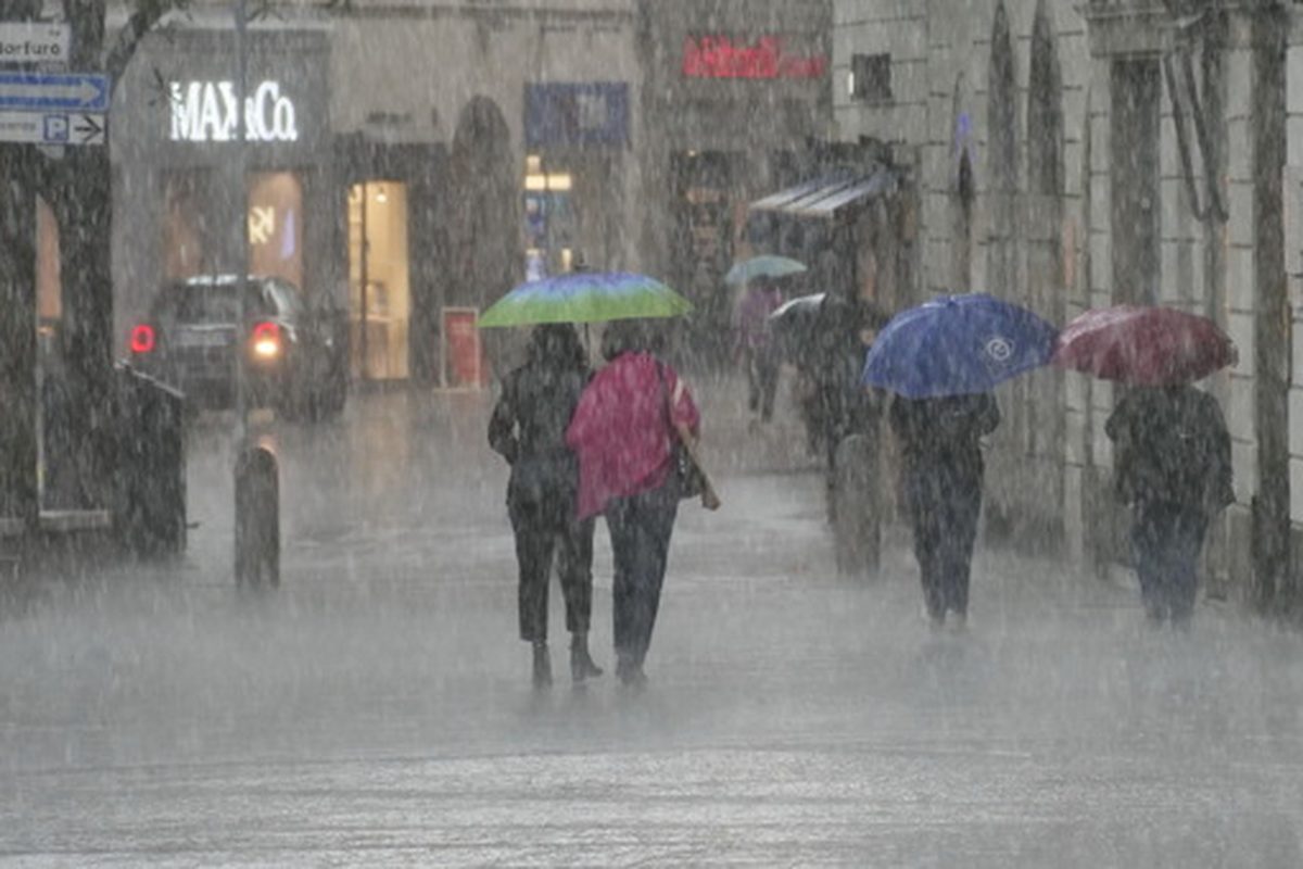 Meteo Giuliacci: ciclone atlantico in arrivo, allerta gialla in 6 regioni