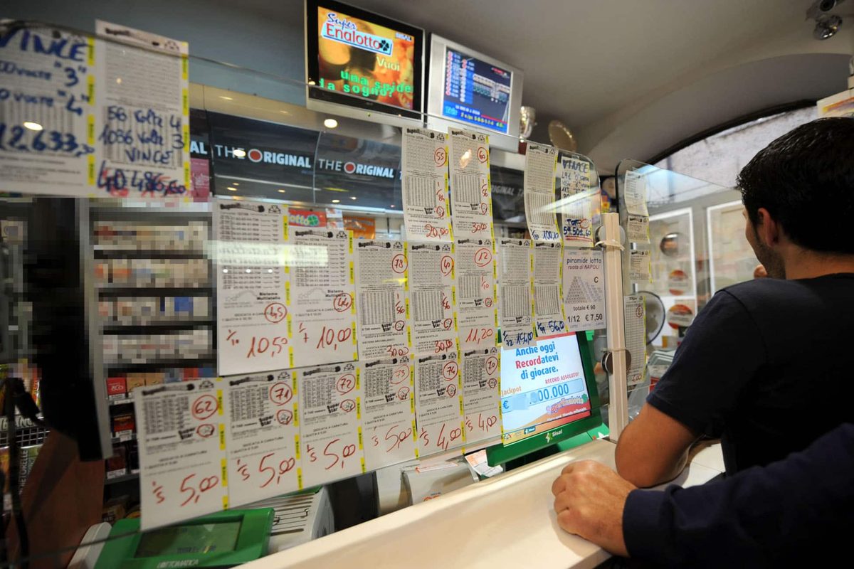 Superenalotto, nessun "6" né "5+": il jackpot vola a 36,6 milioni di euro