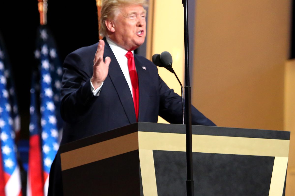 Trump blocca lo streaming della fucilazione di Hasan